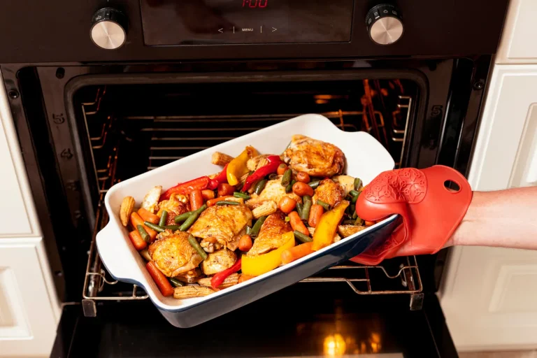 how long to cook chicken wings in oven